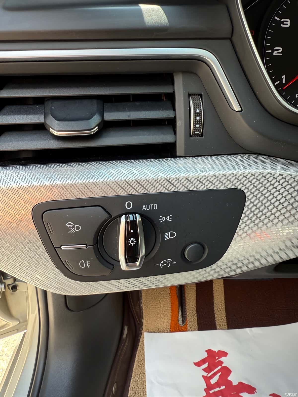 Audi A4L, 2016 17