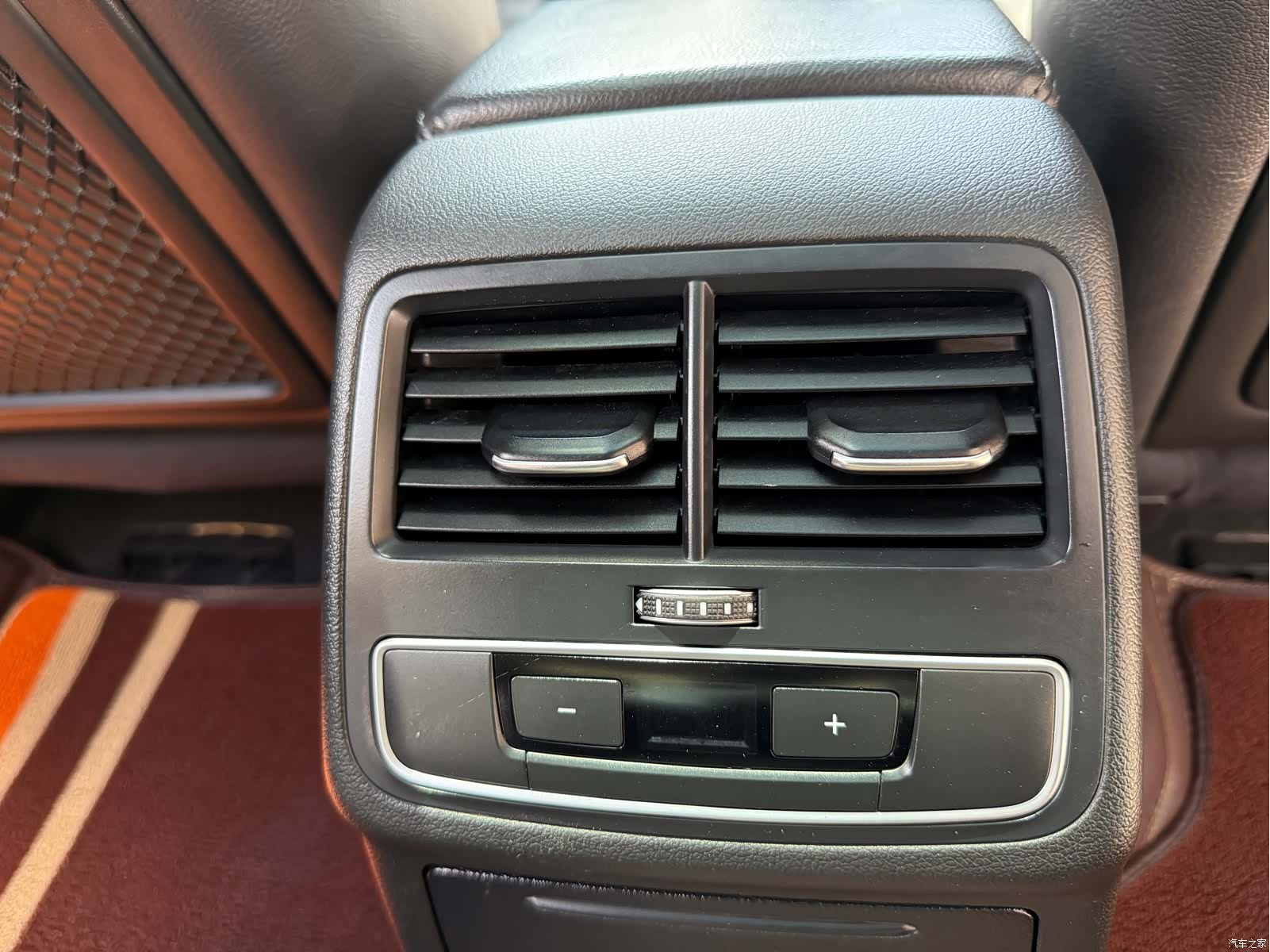 Audi A4L, 2016 27