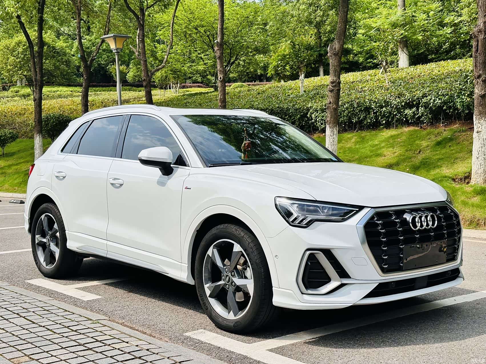 Audi Q3, 2022 1