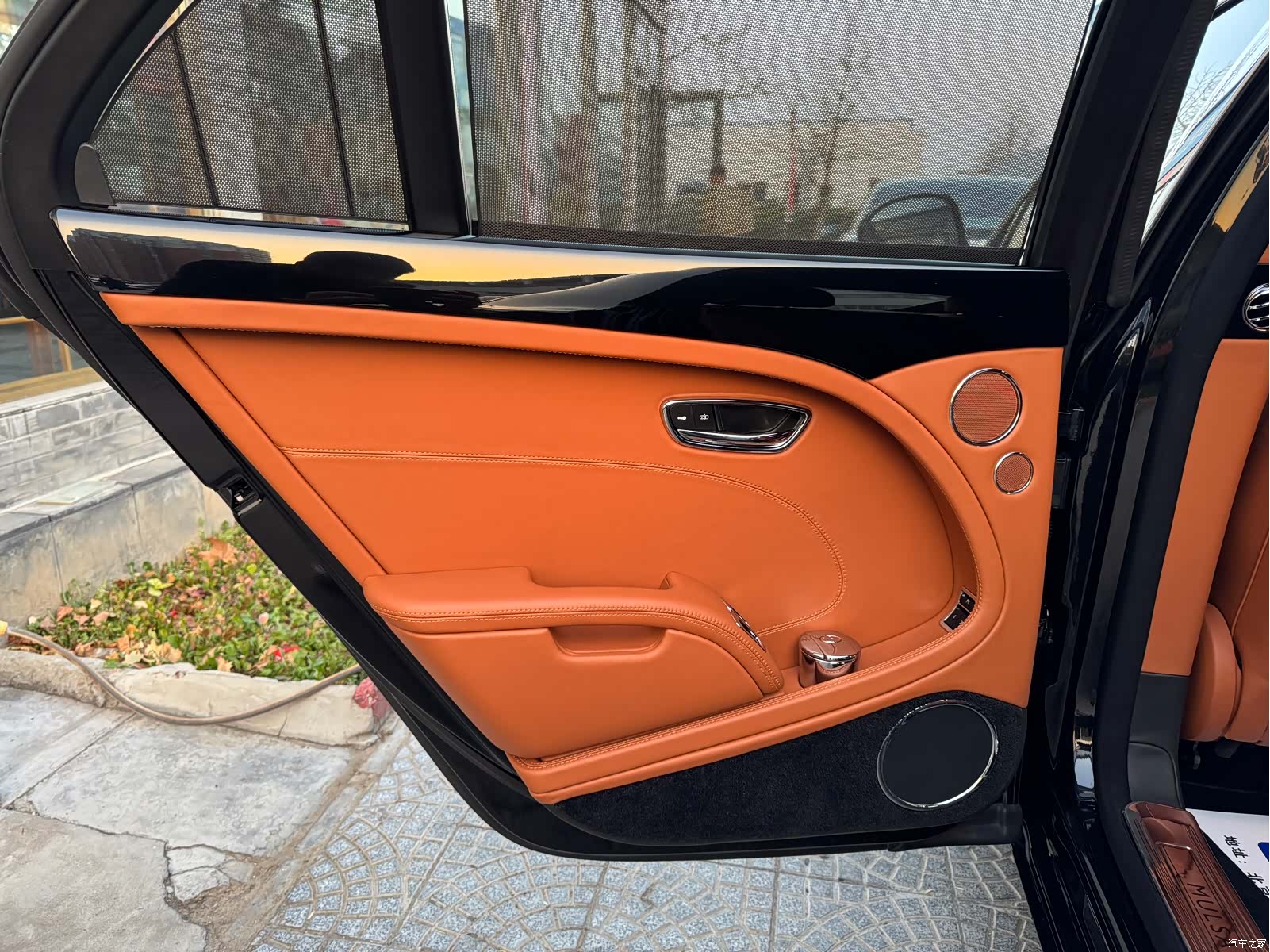 Bentley Mulsanne, 2013 11