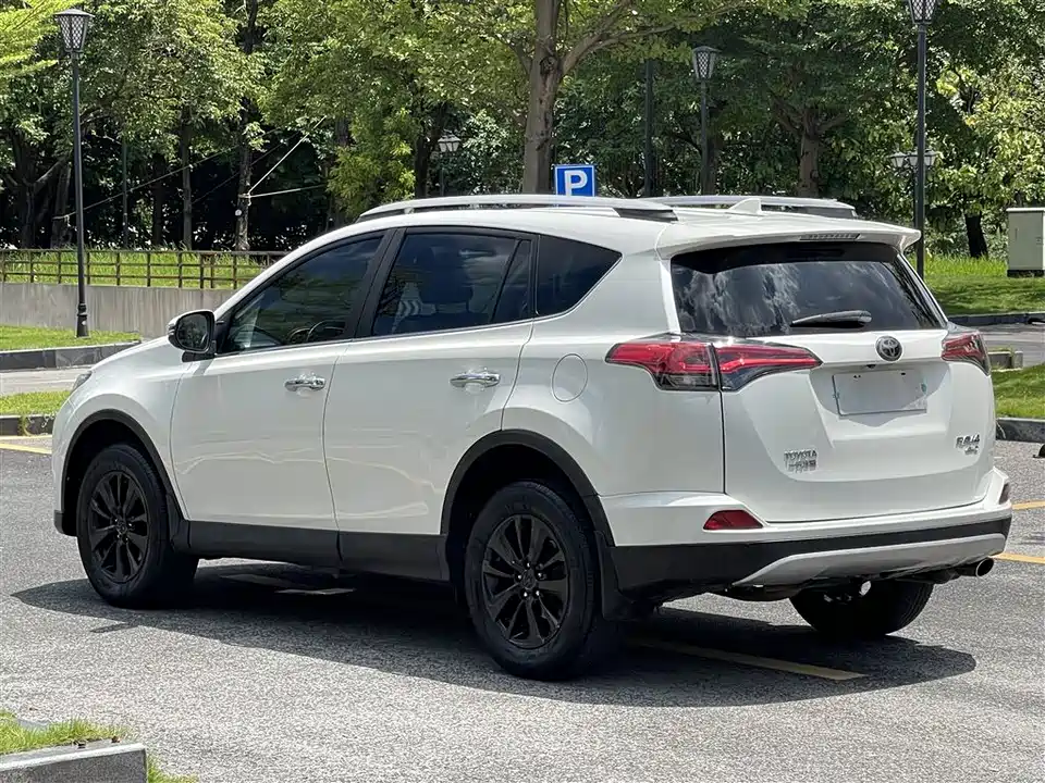 Toyota RAV4 Rongfang
