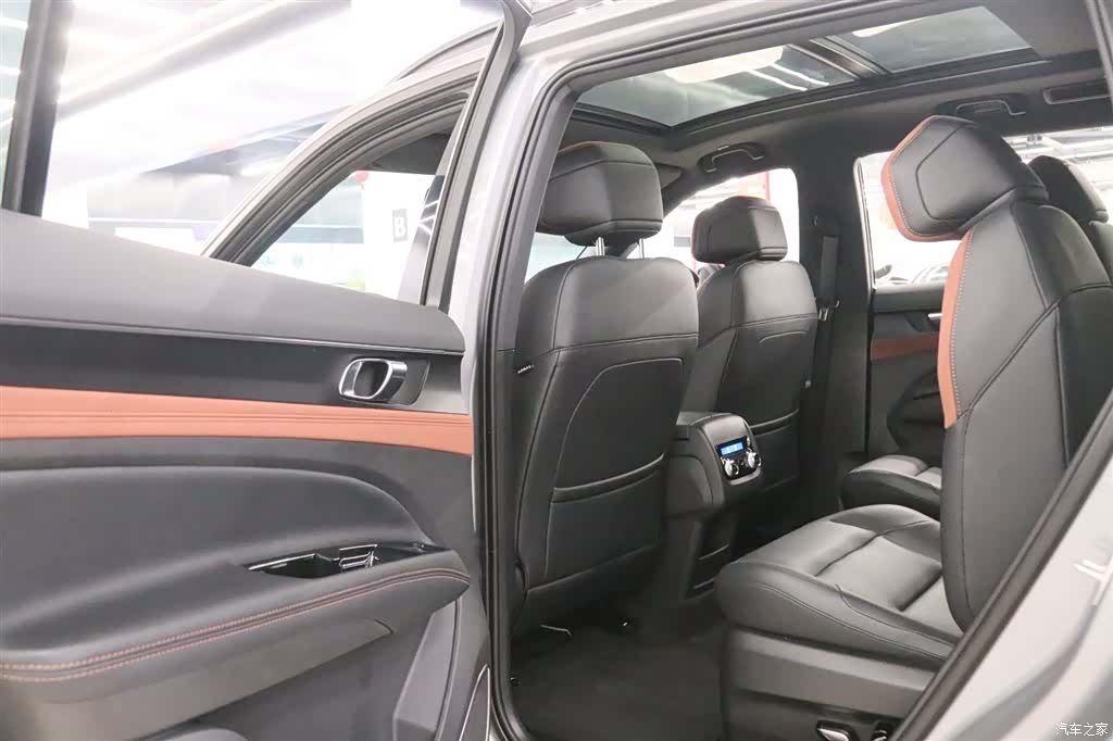 Ford Equator, 2025 19