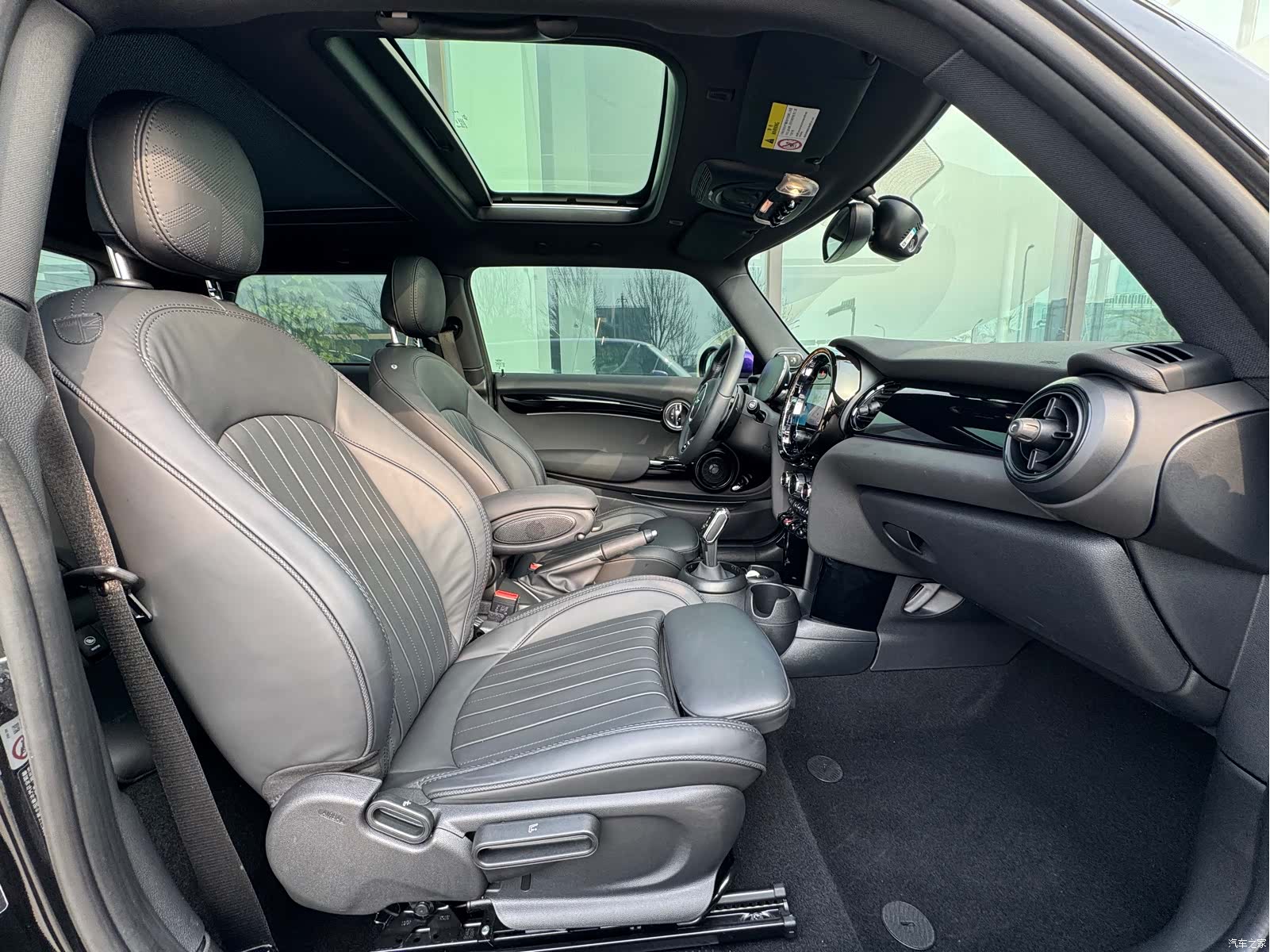 Mini Cooper, 2024 18