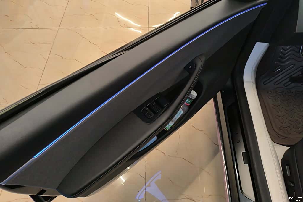 Tesla Model 3, 2024 7