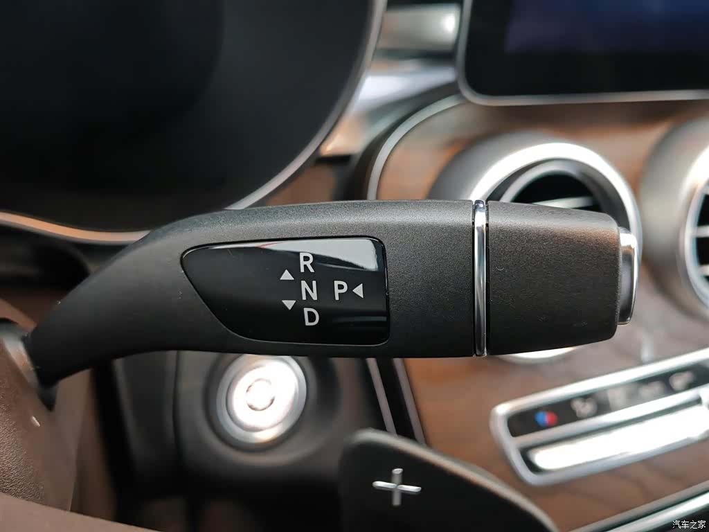 Mercedes-Benz GLC, 2023 13