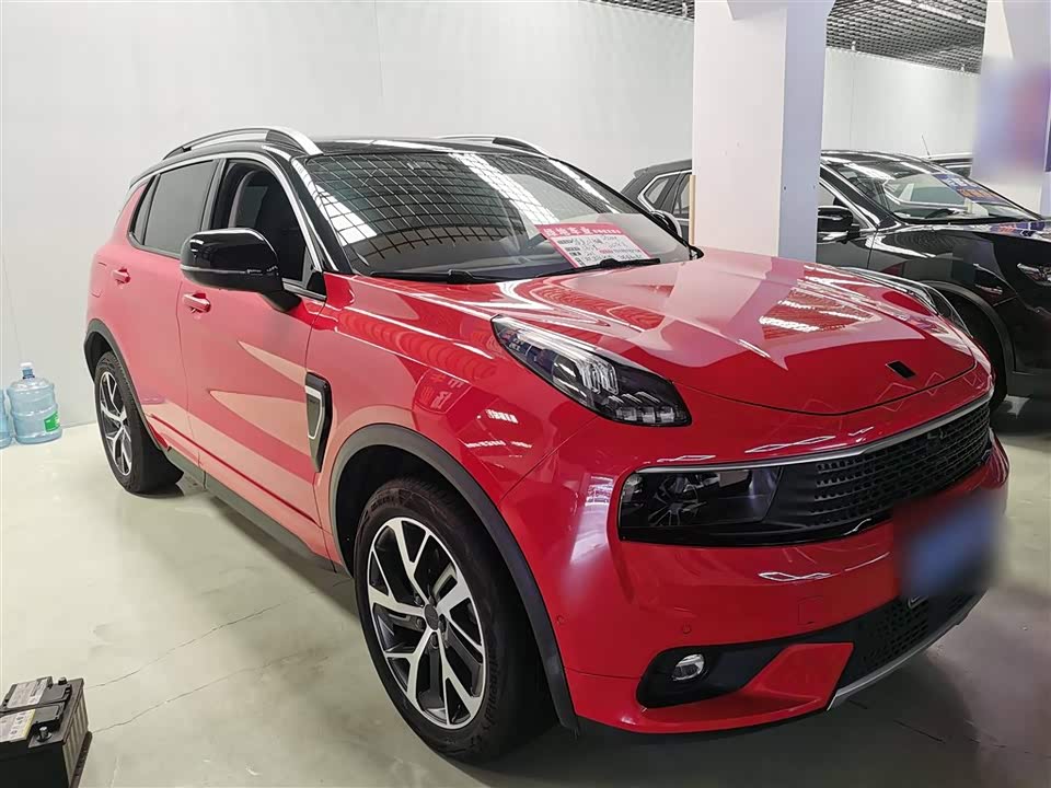 Lynk & Co 01