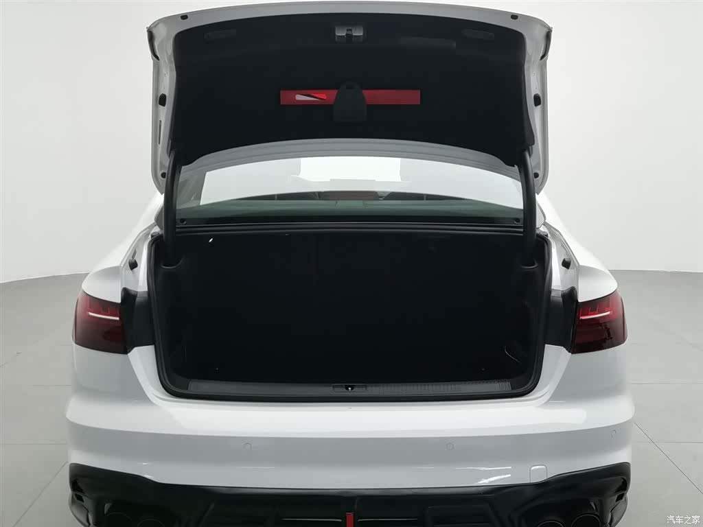 Audi A4L, 2023 16