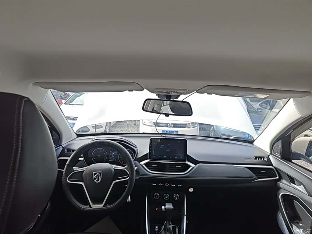 Wuling 530, 2020 18