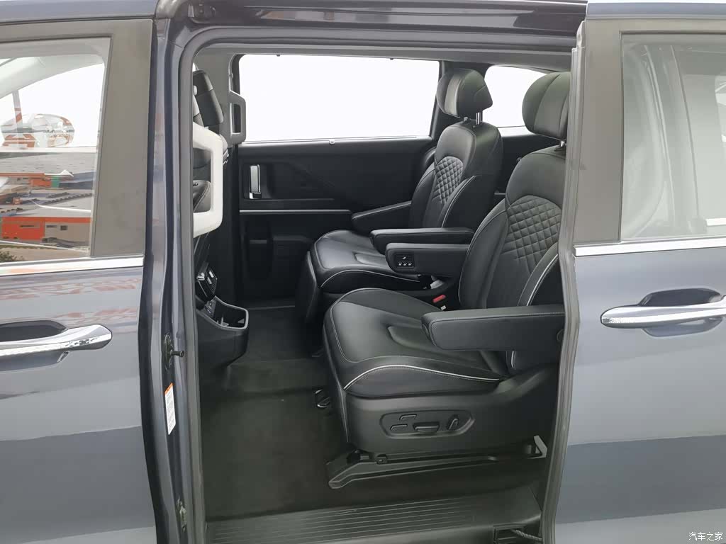 Hyundai Custo, 2022 15