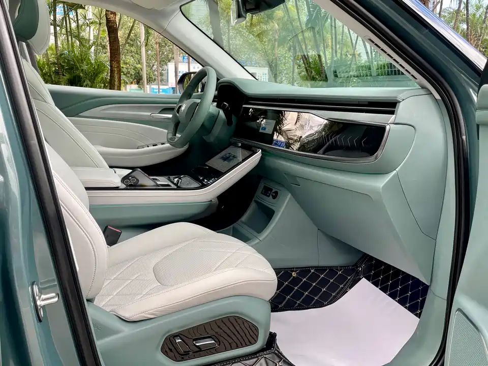 ARCFOX Polar Fox Alpha T