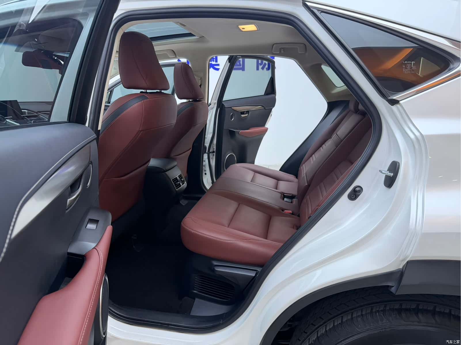 Lexus NX, 2017 12