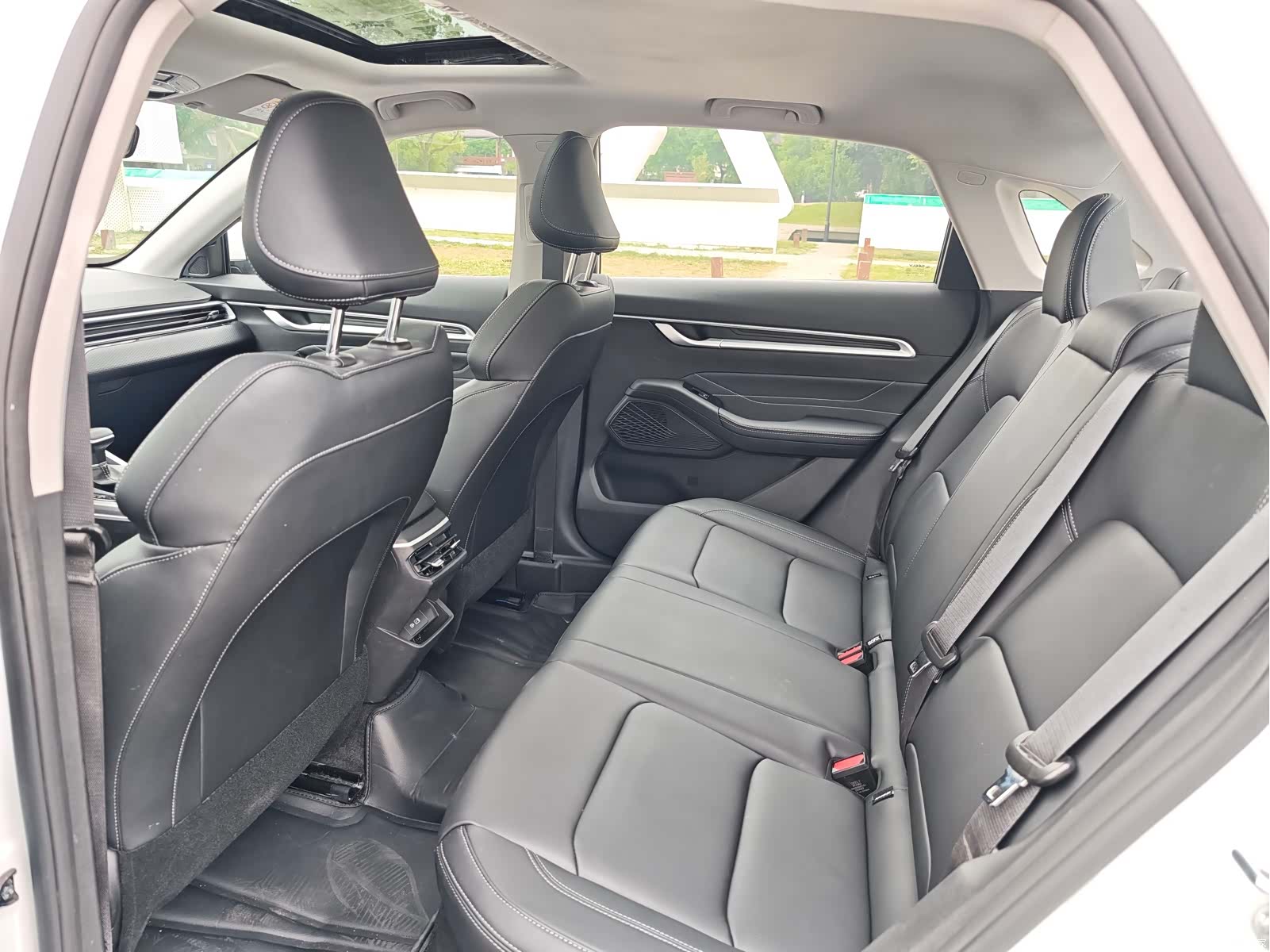 Geely Emgrand, 2026 7