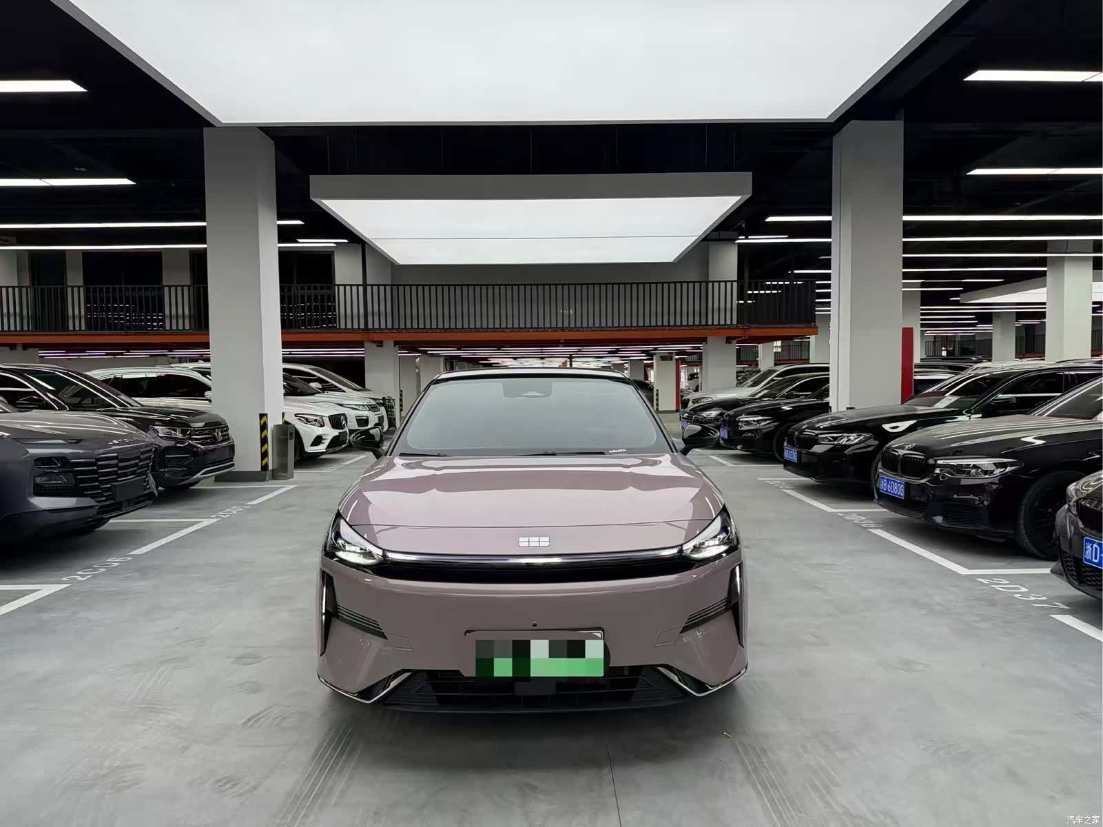 Geely Galaxy L6, 2024 2