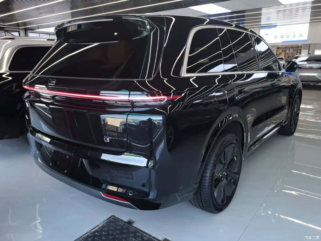 Li Auto L8, 2025 7