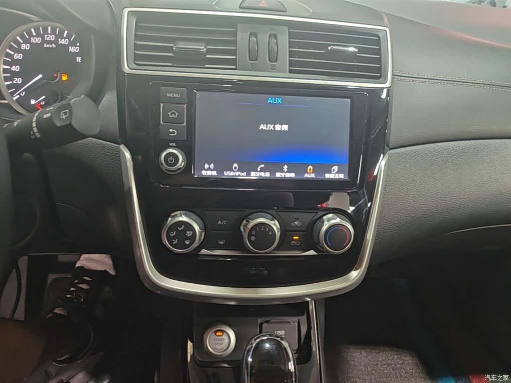 Nissan Tiida, 2017 13