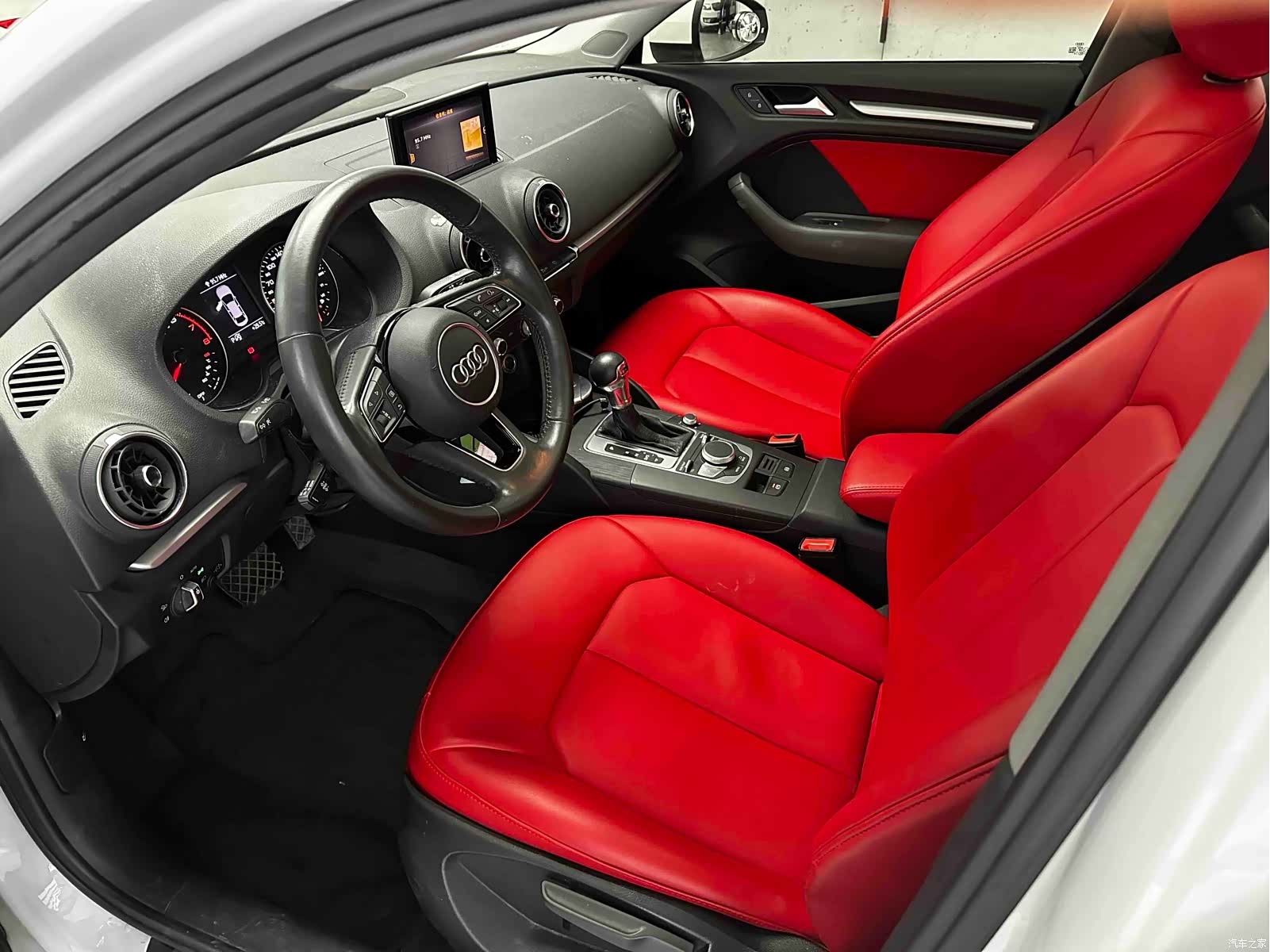 Audi A3, 2020 все фото