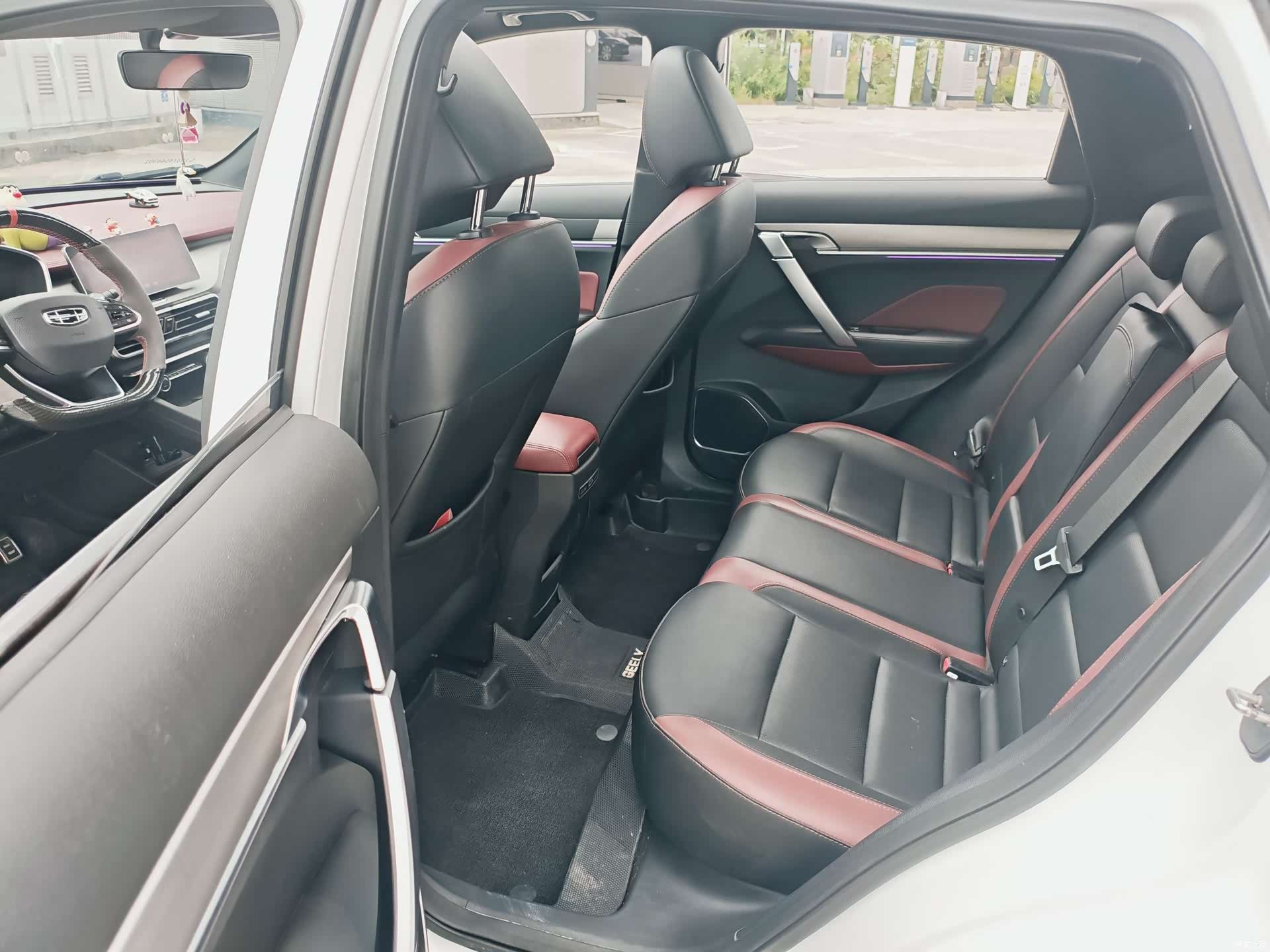 Geely Coolray, 2020 19