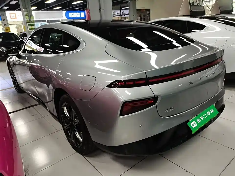 XPENG P7