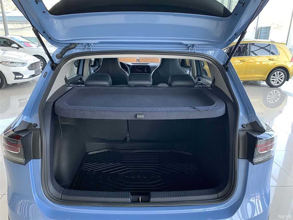 Volkswagen Tharu, 2024 20