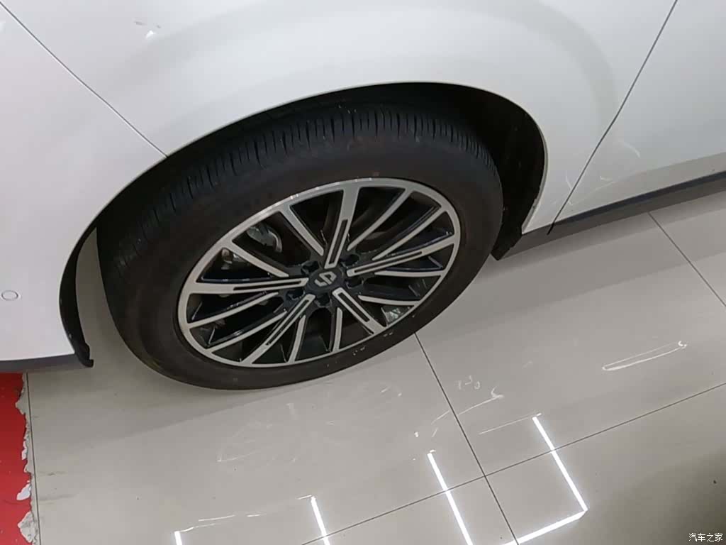 Leapmotor B10, 2025 23