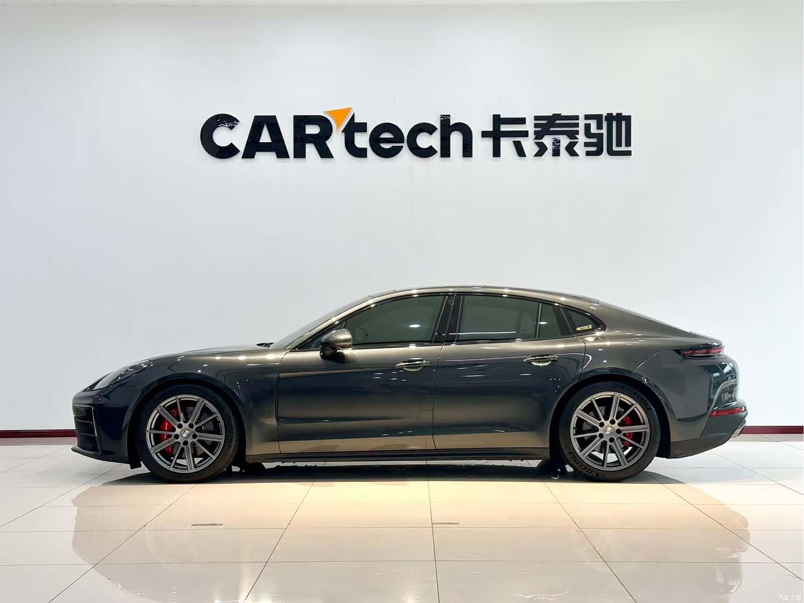 Porsche Panamera, 2024 3