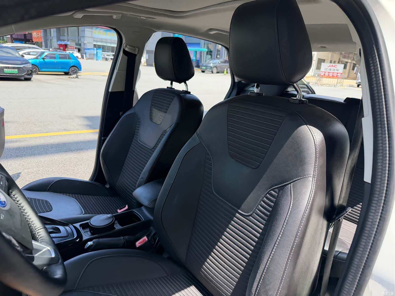 Ford Focus, 2015 30