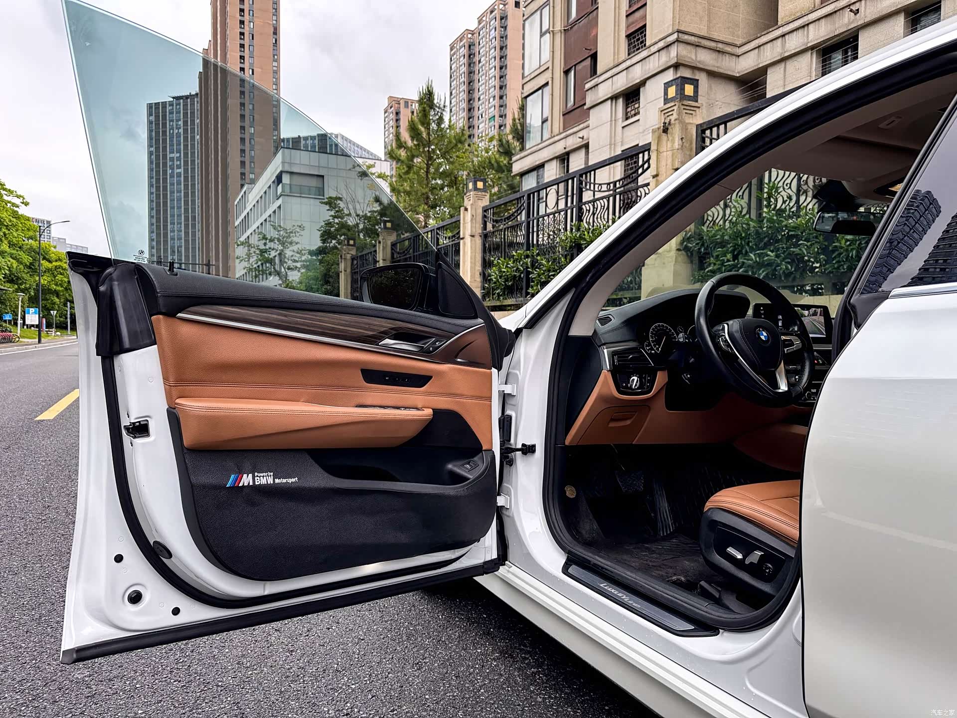 BMW 6 Series GT, 2019 12