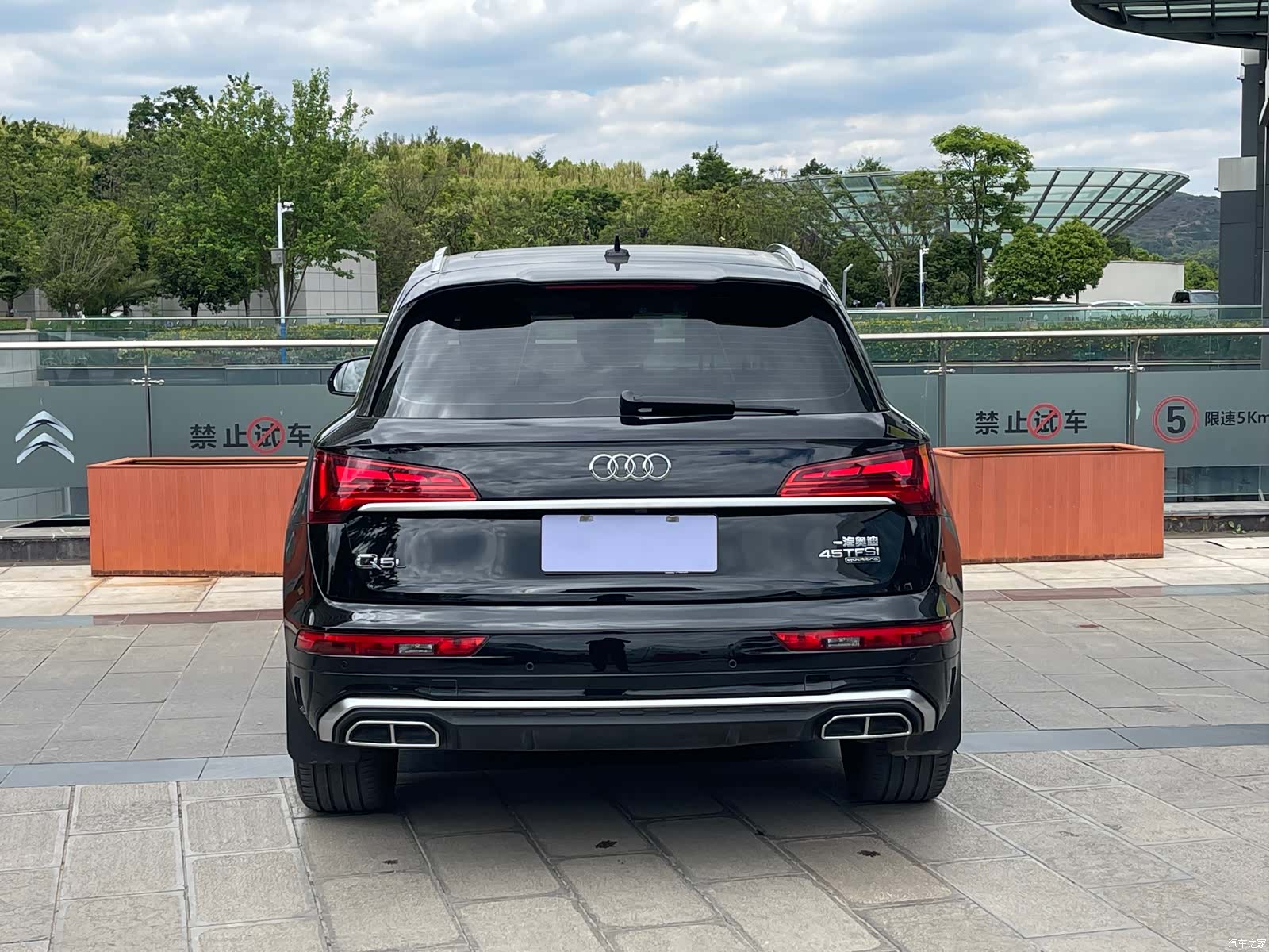 Audi Q5L, 2022 все фото