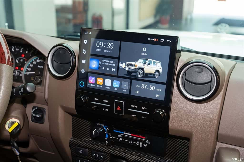 Toyota Land Cruiser, 2016 14
