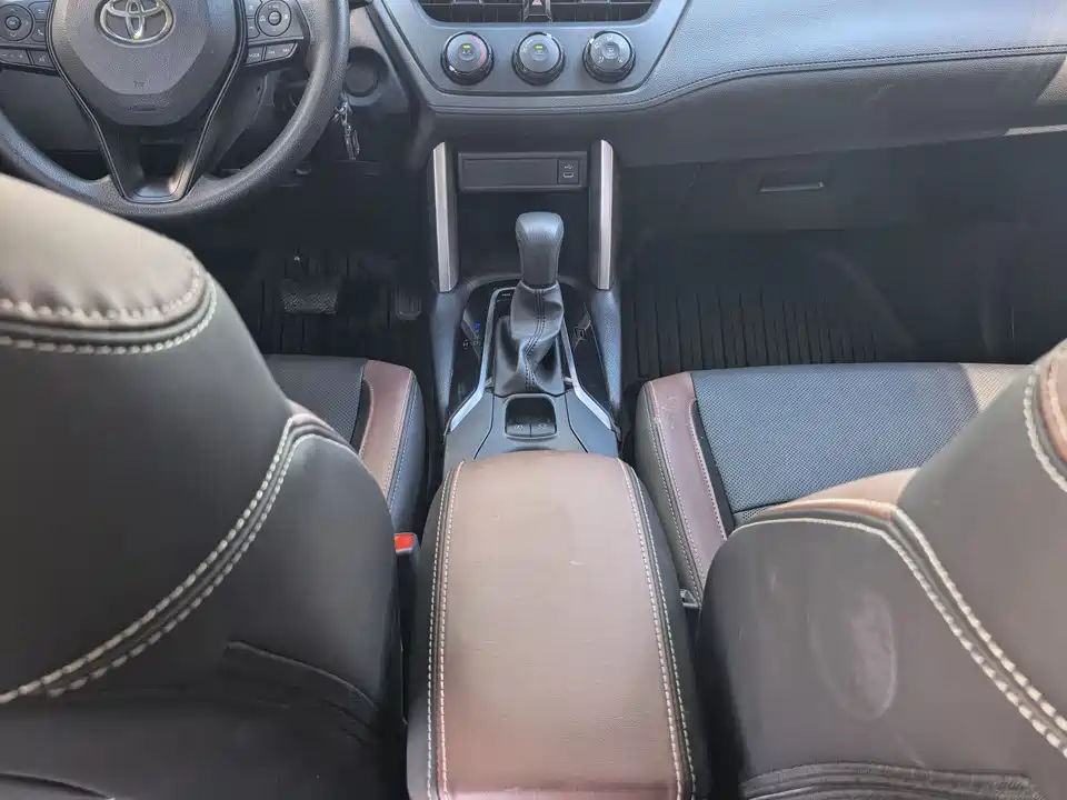 Toyota Corolla Sharp amplifier