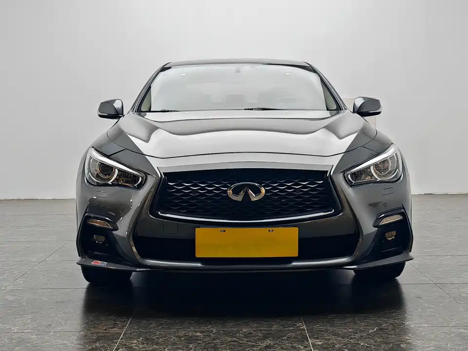 Infiniti Q50L