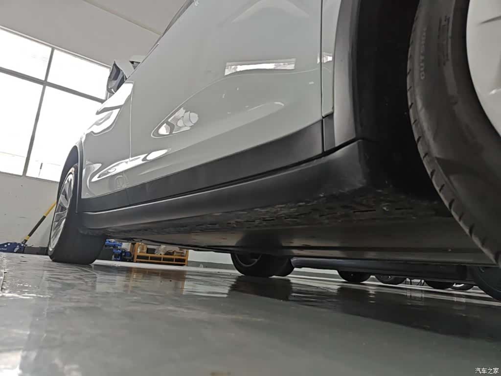 Tesla Model X, 2021 19