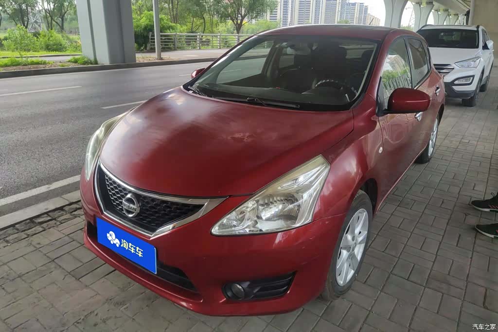 Nissan Tiida, 2012 1