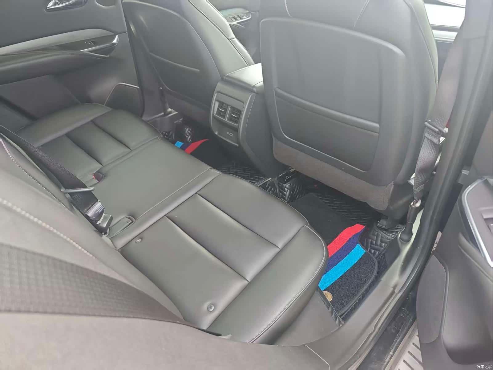 Cadillac XT4, 2019 9