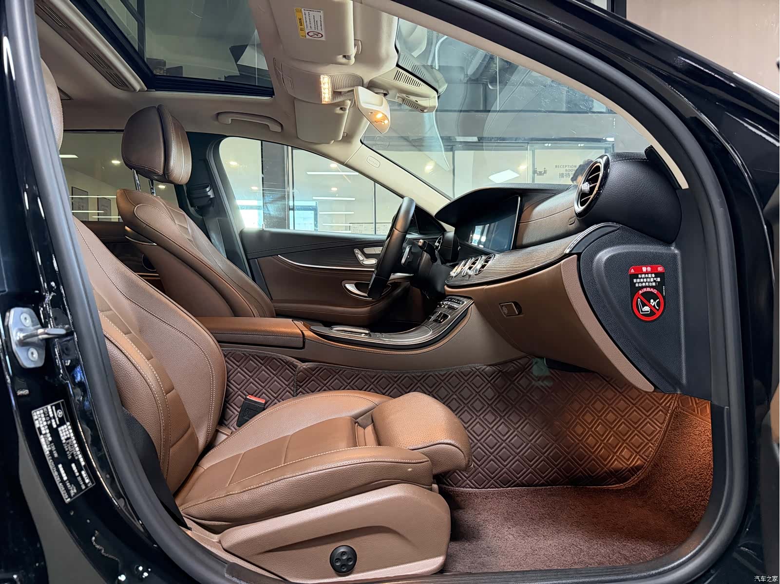 Mercedes-Benz E-Class, 2019 9
