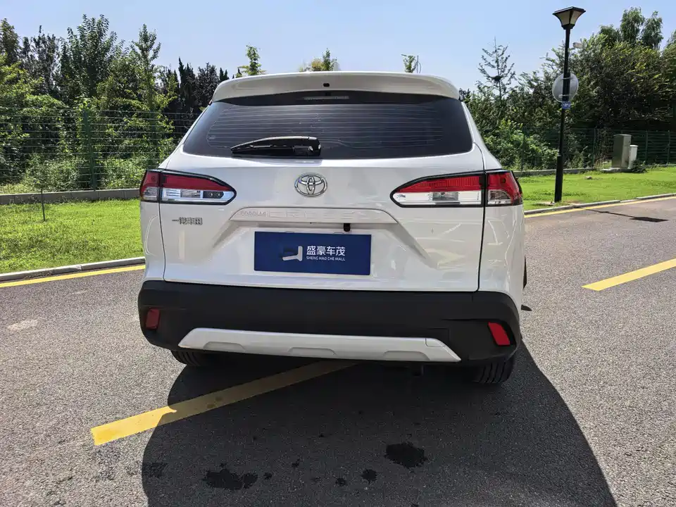 Toyota Corolla Sharp amplifier
