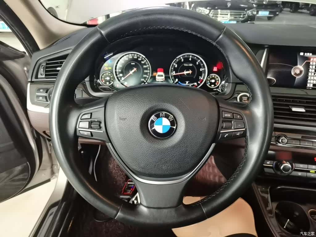 BMW 5 Series, 2016 11