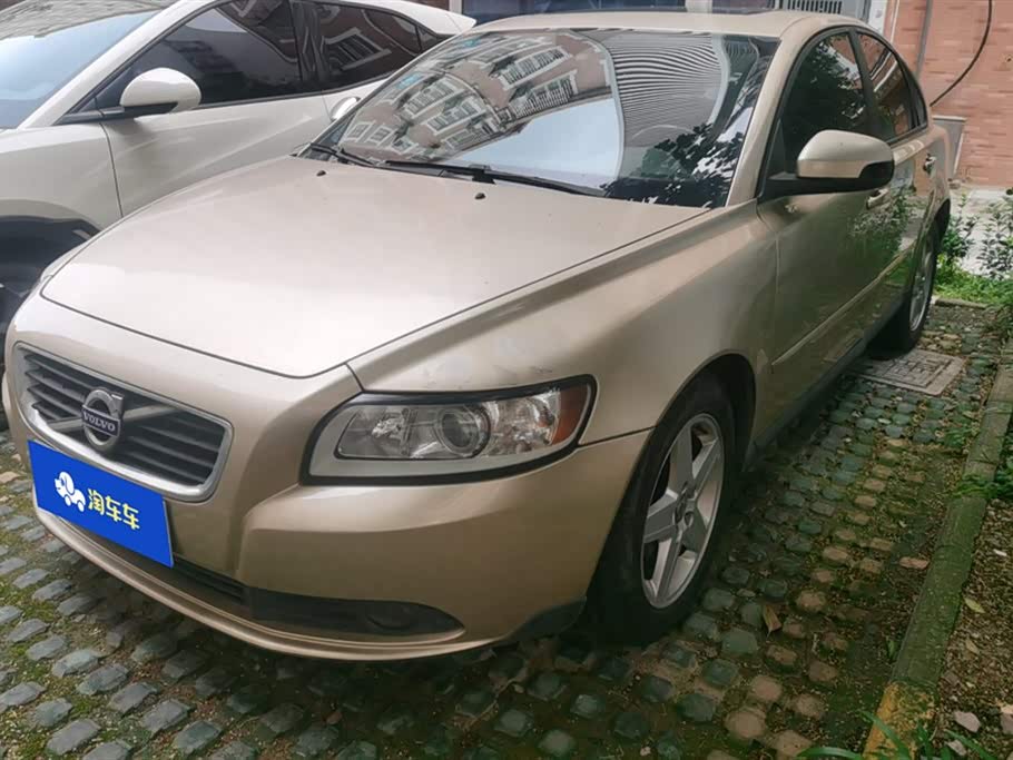 Volvo S40