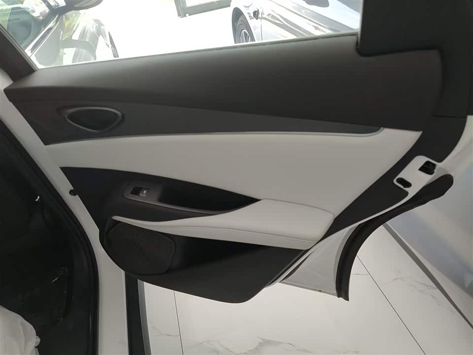 BYD Seal 06