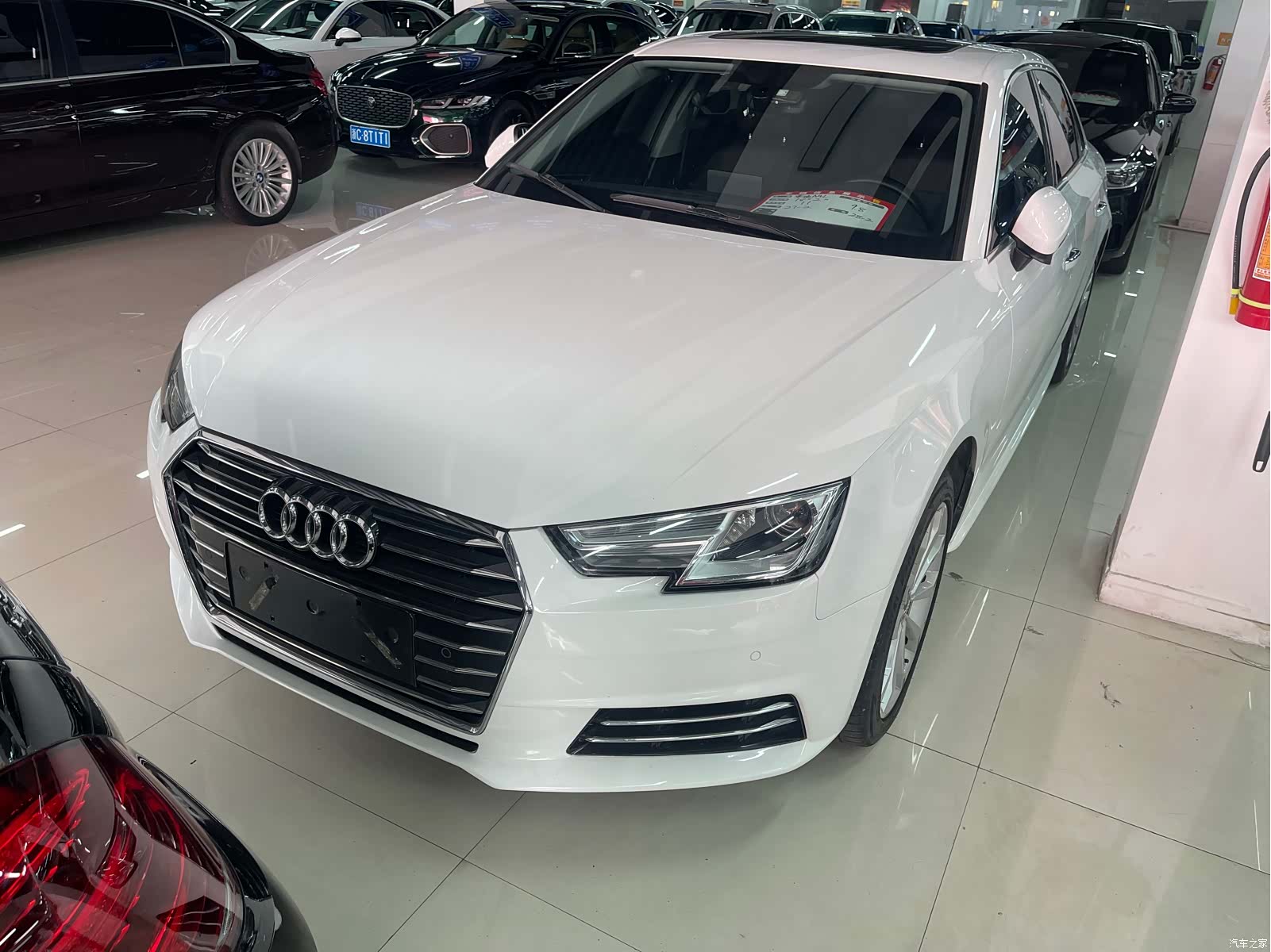 Audi A4L, 2018 1