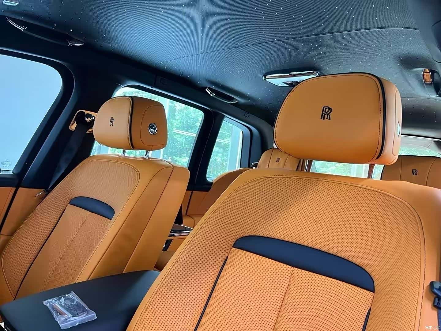 Rolls-Royce Cullinan, 2021 все фото