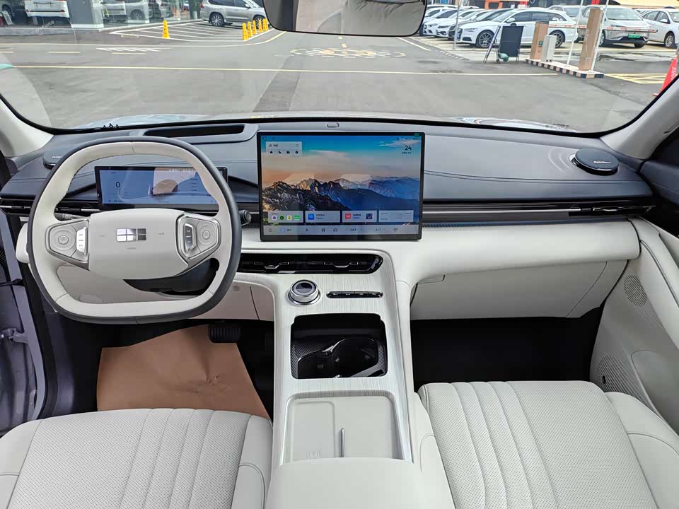 Geely Galaxy Galaxy E5