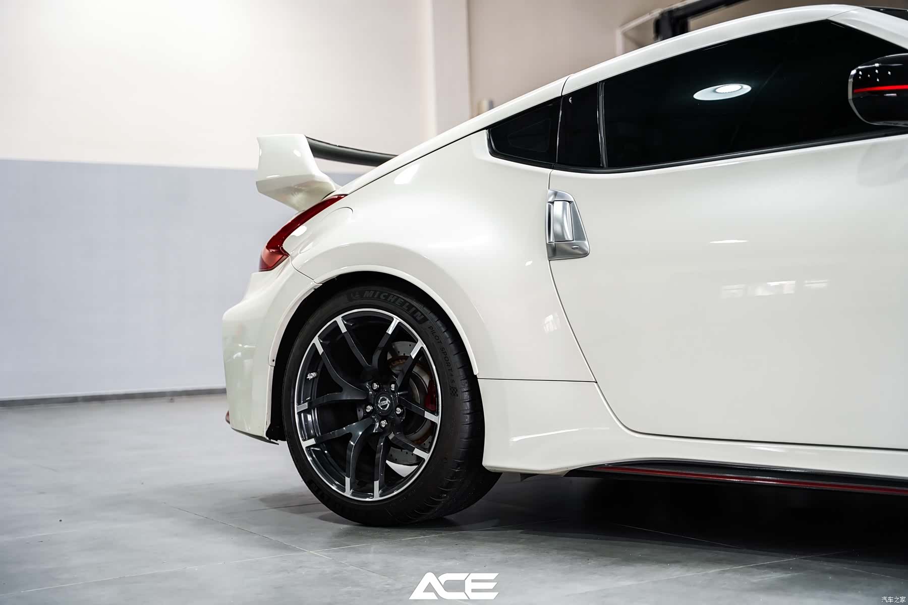 Nissan 370Z, 2017 7