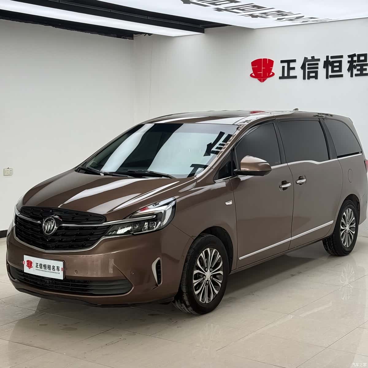 Buick GL8, 2021 6