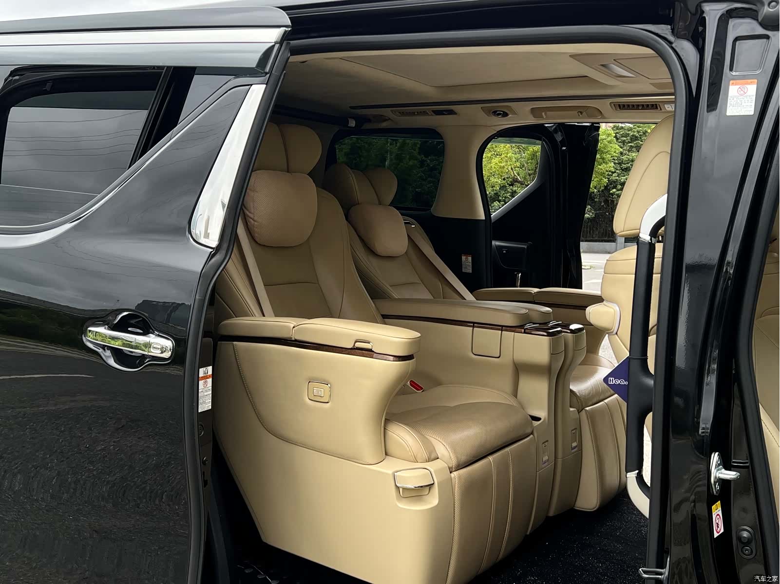 Toyota Alphard, 2017 12