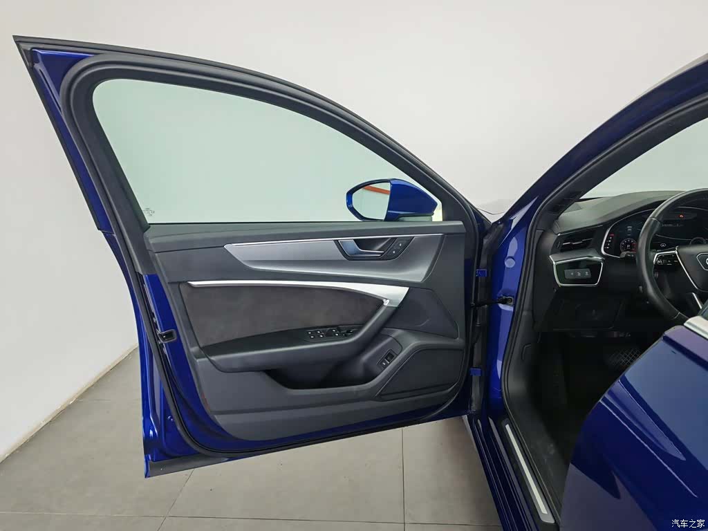 Audi A6L, 2019 8