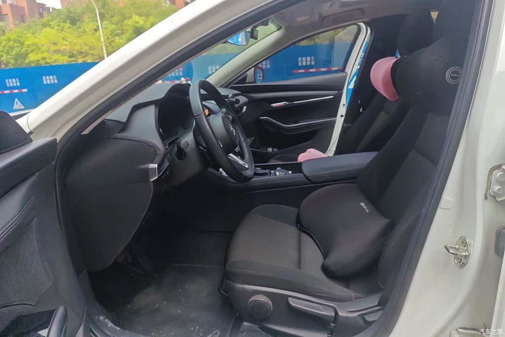 Mazda Mazda3, 2023 9