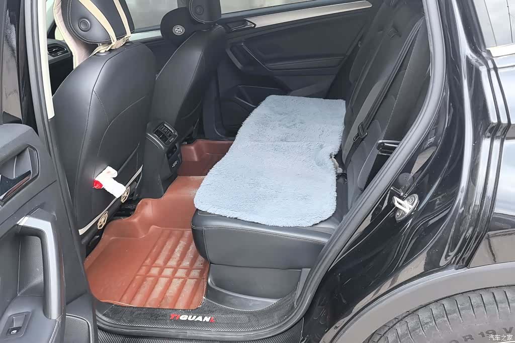 Volkswagen Tiguan L, 2020 10