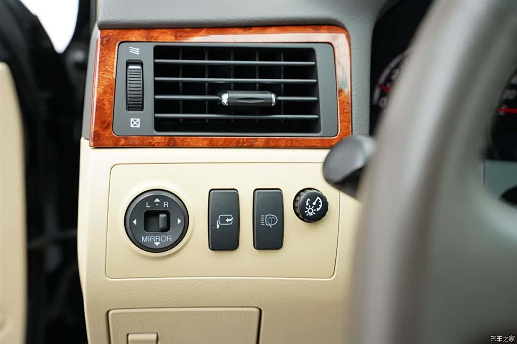 Toyota Crown, 2007 18
