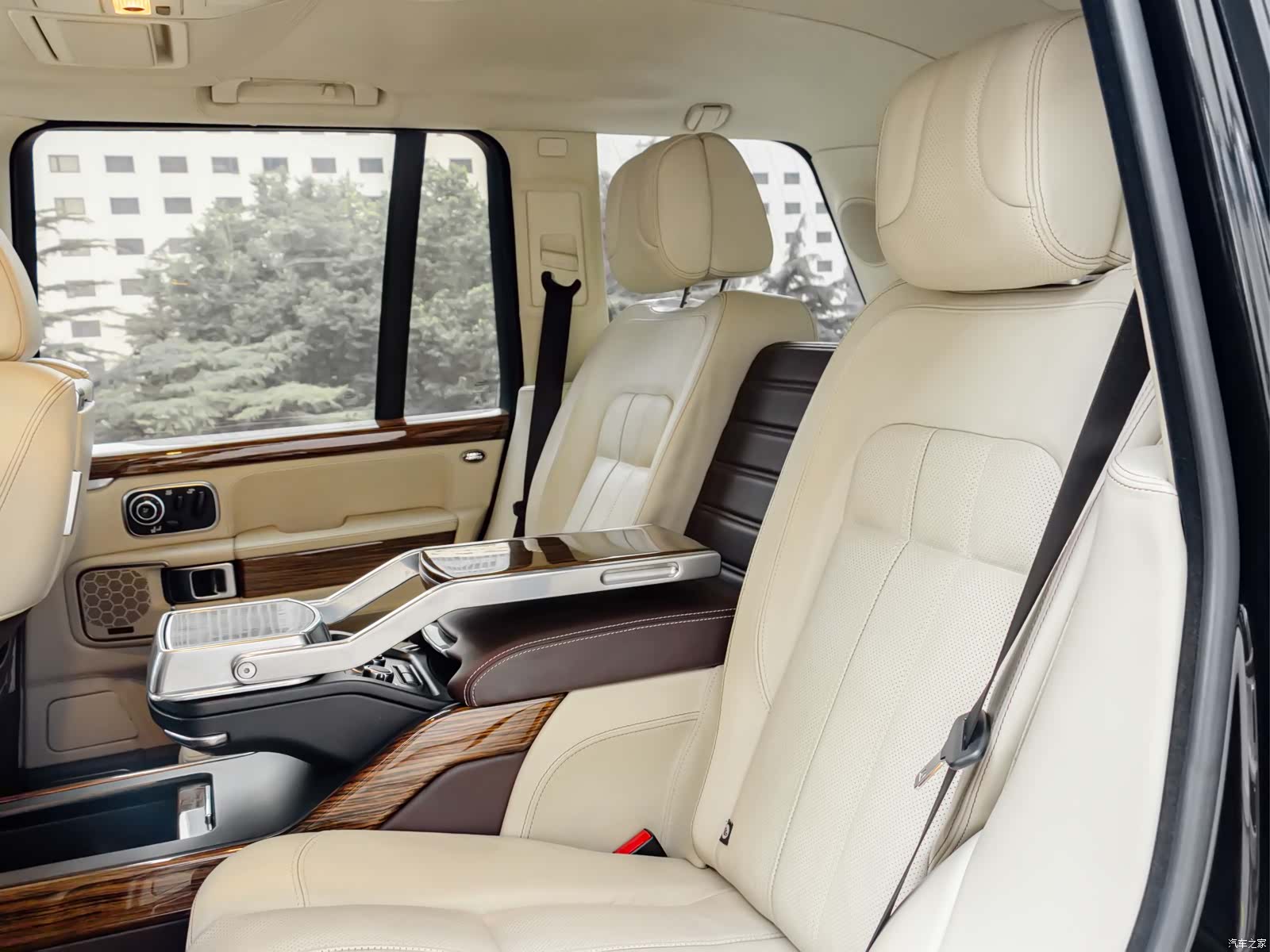 Land Rover Range Rover, 2012 9